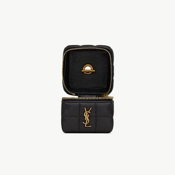 CASSANDRE MATELASSÉ CARRÉ MINI CUBE ON CHAIN IN LAMBSKIN - Picture 4 of 5